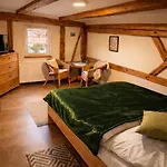 Dom na Przedgórzu-Apartamenty z widokiem na Góry Izerskie * Świeradów-Zdrój