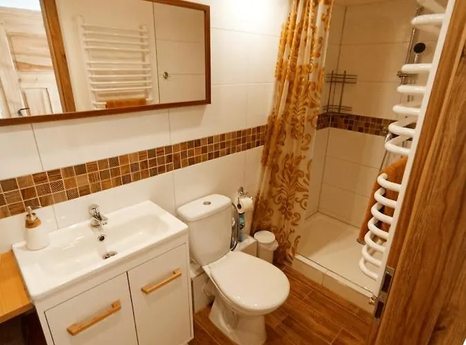 Dom Na Przedgorzu-apartamenty Z Widokiem Na Gory Izerskie